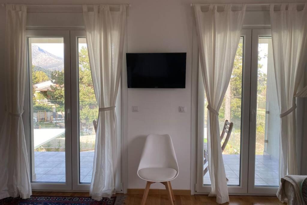 Charming Apartment In Becerril De La Sierra Luaran gambar